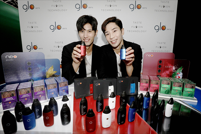 13일 서울 성동구 에스팩토리에서 BAT코리아의 전자담배 신제품 글로 센스(glo™ sens) 출시행사에서 모델들이 신제품을 선보이고 있다. ⓒ데일리안 홍금표 기자