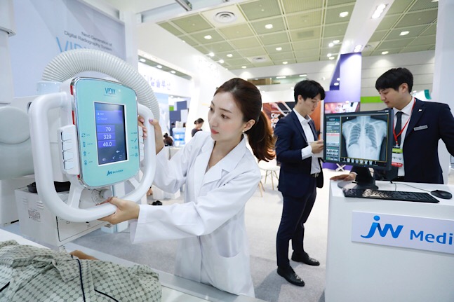 JW메디칼은 국제병원의료기기산업박람회(K-Hospital Fair 2019)에서 최첨단 영상진단 의료기기를 선보인다고 21일 밝혔다. ⓒJW메디칼