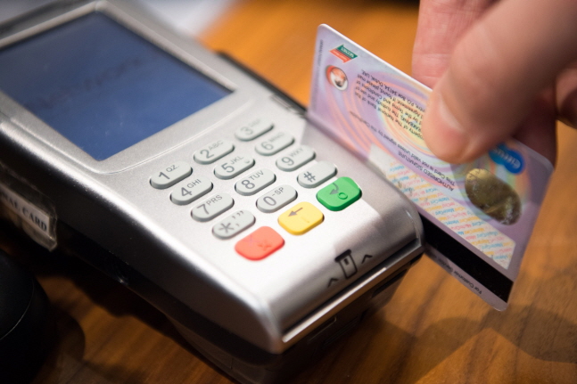 우리나라 국민이 외국에서 긁은 카드 금액이 최근 들어 다소 줄어든 것으로 나타났다.ⓒ픽사베이