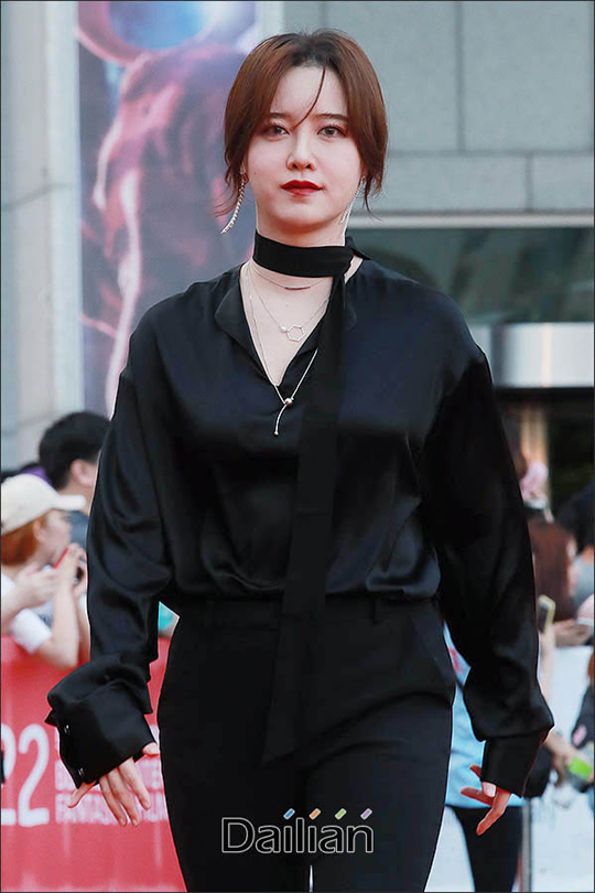 결혼 3년 만에 안재현과 불화를 겪고 있음을 폭로한 배우 구혜선이 연예계 활동을 잠정 중단하겠다는 의사를 밝혔다.ⓒ데일리안 류영주 기자