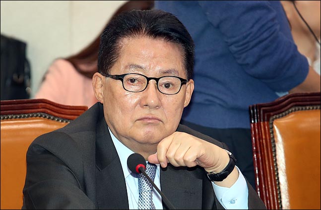 전해철 의원을 차기 법무부 장관으로 지목한 박지원 대안신당 의원. ⓒ데일리안 박항구 기자 