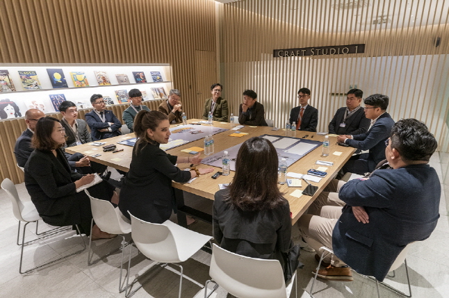 BMW 그룹은 이달 30일·31일 이틀간 서울 삼성동에 위치한 복합문화공간 써밋 갤러리에서 ‘BMW 그룹 다이얼로그(Dialogue) 2019’ 행사를 개최했다고 밝혔다ⓒBMW 그룹