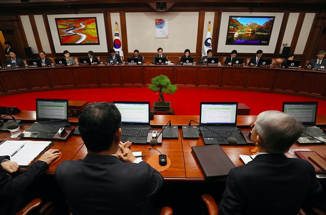 지난달 29일 서울 세종대로 정부서울청사에서 국무회의가 열리고 있다. ⓒ데일리안 홍금표 기자