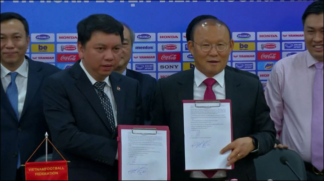 SBS스포츠는 박항서 감독이 이끄는 베트남 대표팀의 경기를 모두 생중계로 전달할 계획이다. ⓒ SBS스포츠