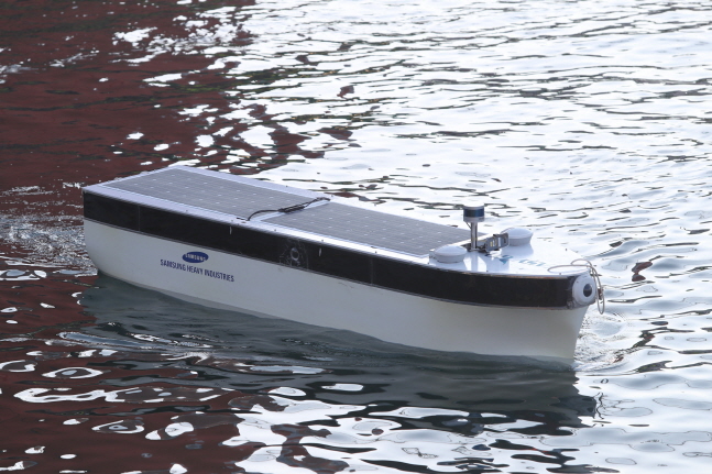 삼성중공업이 독자 기술로 제작한 자율운항 모형선박 'Easy Go'의 모습ⓒ삼성중공업