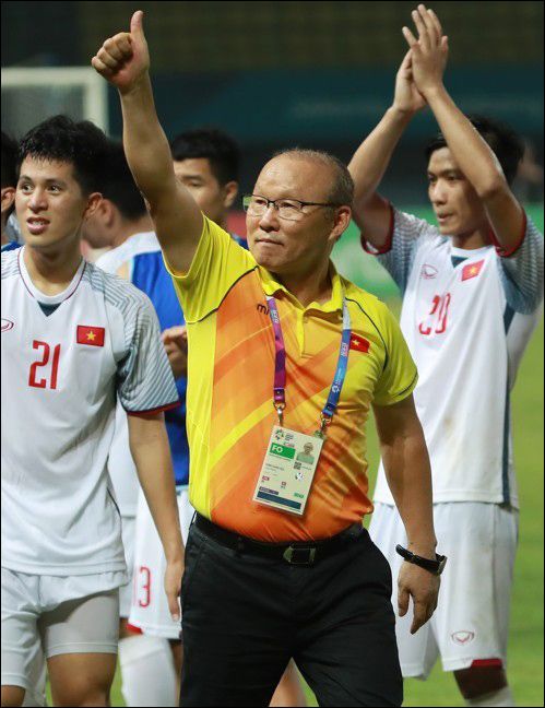 전반적인 베트남의 경기력은 만족스럽지 않았지만 그래도 D조 최강으로 평가 받는 UAE를 상대로 승점을 얻었다는 데 의미가 있다.(자료사진) ⓒ연합뉴스