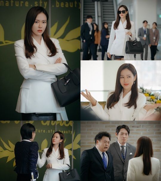 tvN '사랑의 불시착'(이하 사랑불)에서 손예진이 화려한 귀환을 알린다.ⓒtvN