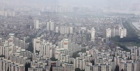 300가구 미만의 서울지역 소규모 재건축 사업지들이 잇따라 유찰되고 있다. 서울 아파트 전경.(자료사진) ⓒ연합뉴스