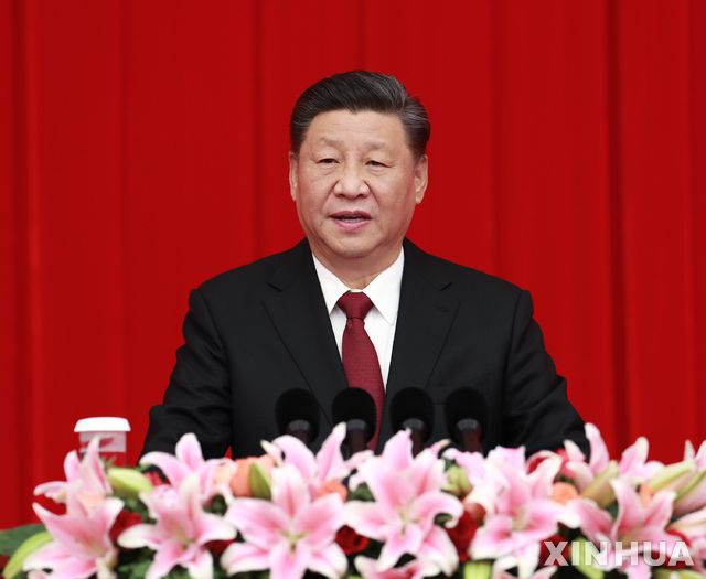 시진핑 중국 국가주석이 지난해 12월 31일(현지시간) 수도 베이징에서 열린 중국인민정치협상회의(CPPCC) 전국위원회 신년회견 중 연설을 하고 있다.ⓒ신화/뉴시스