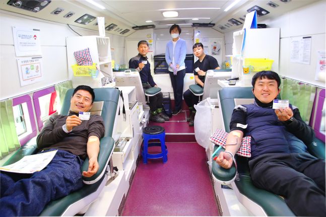 현대중공업은 대한적십자사 울산혈액원과 함께 19일부터 사흘간 사내에서 단체헌혈을 진행한다고 밝혔다. ⓒ현대중공업