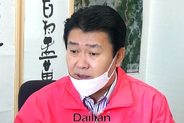 대전 대덕에서 3선에 도전하는 정용기 미래통합당 의원이 17일 오정동 농수산물유통센터 맞은편 자신의 선거사무소에서 데일리안과 인터뷰를 갖고 있다. ⓒ대전=데일리안 정도원 기자