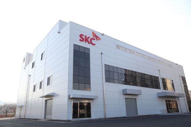 충남 천안 SKC 하이테크앤마케팅 천안공장에 건설한 SKC 블랭크 마스크 공장 전경.ⓒSKC