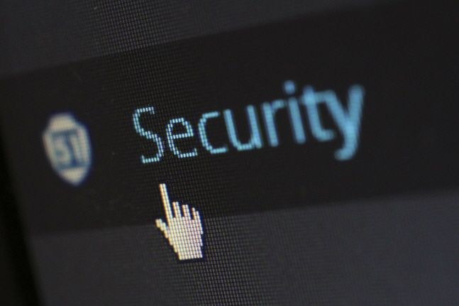 신종 코로나바이러스 확산 방지를 위한 글로벌 기업들의 재택근무 확대에 보안 문제가 대두되면서 사이버보험이 다시 한 번 주목받고 있다.ⓒ픽사베이