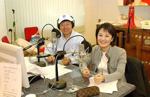 방송인 강석(왼쪽)과 김혜영. ⓒ MBC