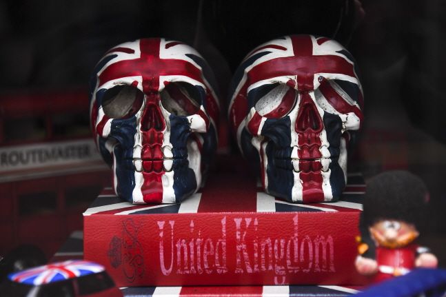 영국 런던의 한 거리에 영국기가 그러진 해골이 전시돼 있다.(자료사진)ⓒ뉴시스