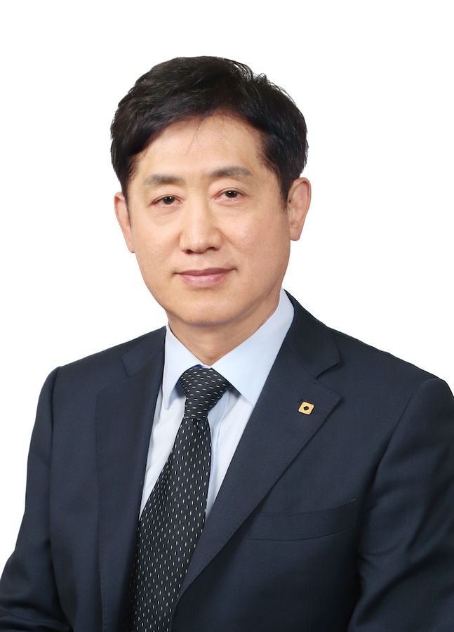 취임 1년을 맞은 김주현 여신금융협회장이 '포스트 코로나 시대'를 맞아 카드산업이 핀테크사보다 더 핀테크스럽게 발전할 수 있도록 지원해 나가겠다고 밝혔다. ⓒ여신금융협회