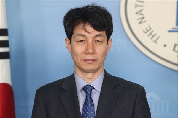 윤건영 더불어민주당 의원. ⓒ데일리안 홍금표 기자