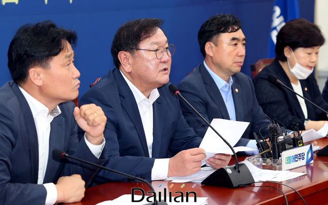 더불어민주당 정책조정회의에서 모두발언을 하고 있는 김태년 원내대표(자료사진) ⓒ데일리안 박항구 기자