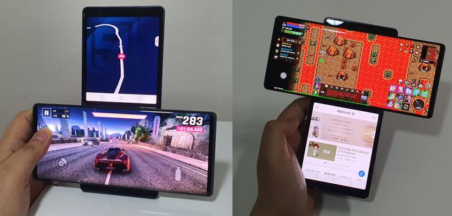 LG전자 전략 스마트폰 ‘LG 윙’으로 레이싱 게임 ‘아스팔트9’(왼쪽)과 넥슨 ‘바람의나라: 연’을 하는 동시에 보조 화면으로 커뮤니티에 접속한 모습.ⓒ데일리안 김은경 기자
