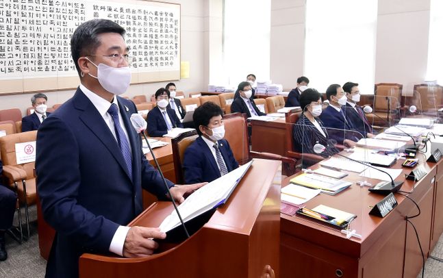 21일 서울 여의도 국회에서 열린 국회 법제사법위원회 전체회의. ⓒ데일리안 박항구 기자