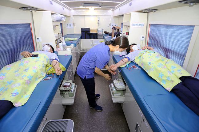 신동아건설이 23일 서울 용산구 본사에서 ‘사랑의 헌혈’ 행사를 가졌다.ⓒ신동아건설