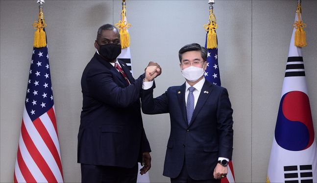 서욱 국방부 장관과 로이드 오스틴 미국 국방부 장관(자료사진) ⓒ사진공동취재단