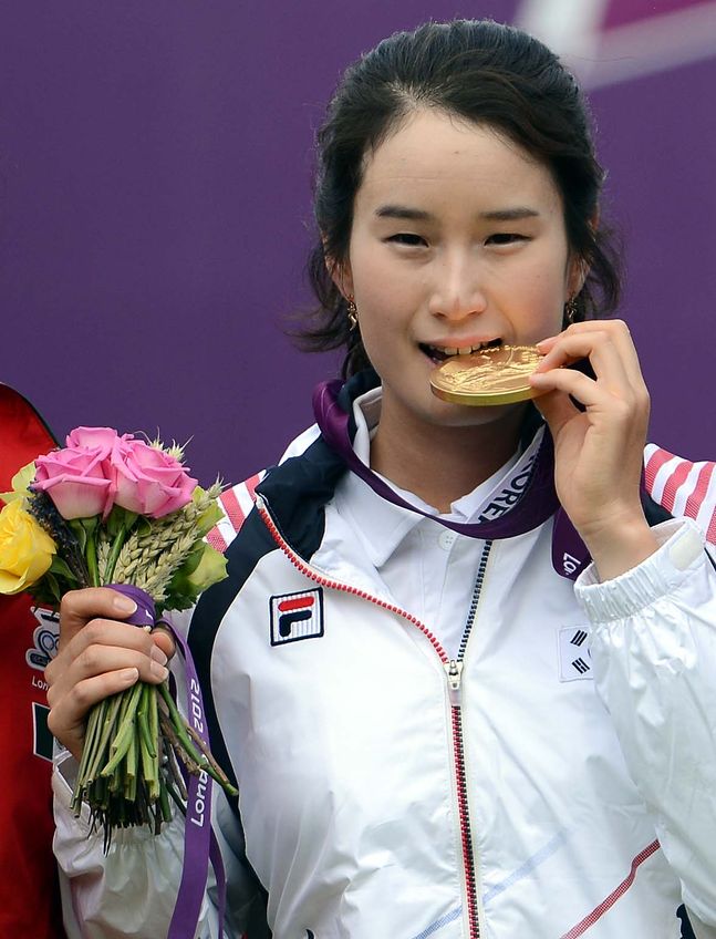 2012년 런던 올림픽 개인전 금메달 기보배. ⓒ 뉴시스