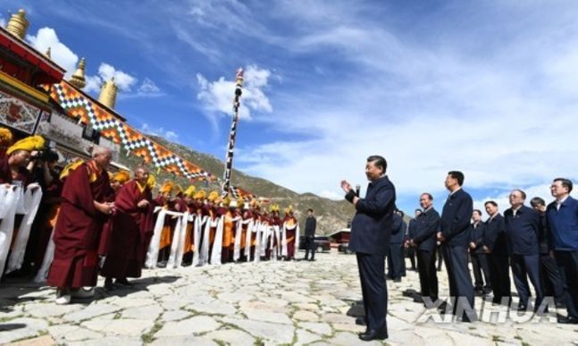 지난해 티베트를 찾은 중국 시진핑 주석 ⓒ신화=연합뉴스