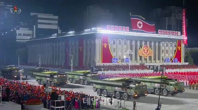 재작년 10월 북한 노동당 창건 75주년 경축 열병식이 진행되고 있는 모습(자료사진) ⓒ조선중앙TV