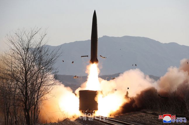 북한 미사일이 발사되는 모습(자료사진) ⓒ조선중앙통신
