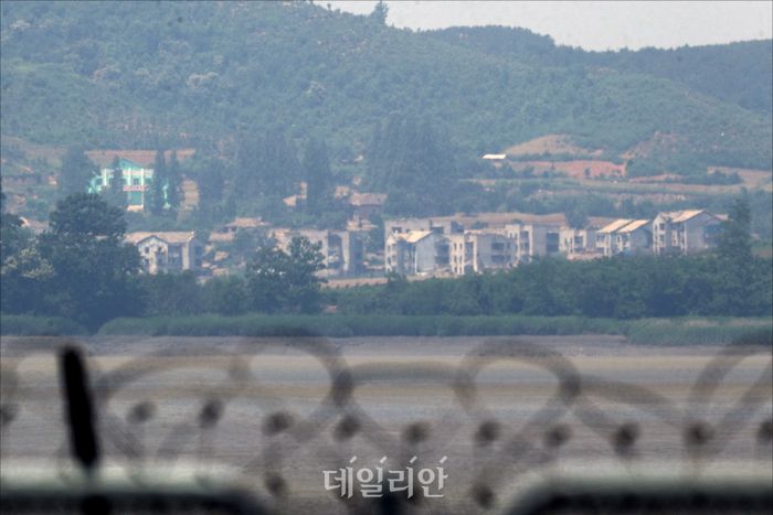 경기도 파주시 접경지역 자유로에서 바라본 북한 개풍군 마을(자료사진) ⓒ데일리안 홍금표 기자