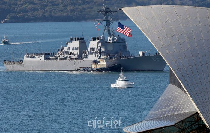 대만해협을 통과하는 미국 군함(자료사진) ⓒAP/뉴시스