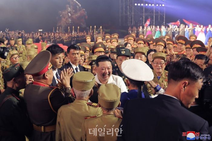 27일 김정은 북한 국무위원장이 6·25전쟁 정전협정체결일(7월27·북한의 