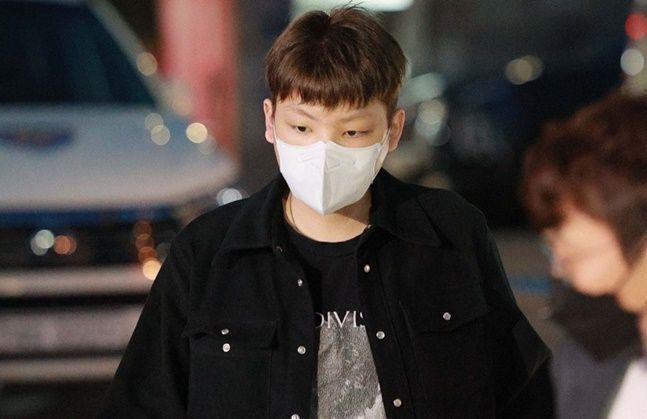 래퍼 장용준(노엘)이 지난해 9월 오후 경찰 조사를 받기 위해 서울 서초경찰서로 들어서고 있다. ⓒ연합뉴스