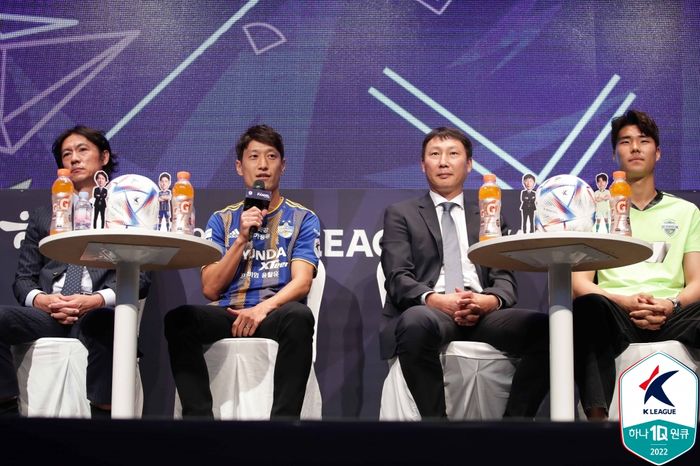 K리그1 우승을 놓고 경쟁하는 울산과 전북. ⓒ 한국프로축구연맹