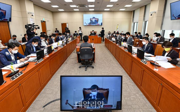 국회 환경노동위원회에서 전체회의가 열리고 있다(자료사진). ⓒ데일리안 박항구 기자