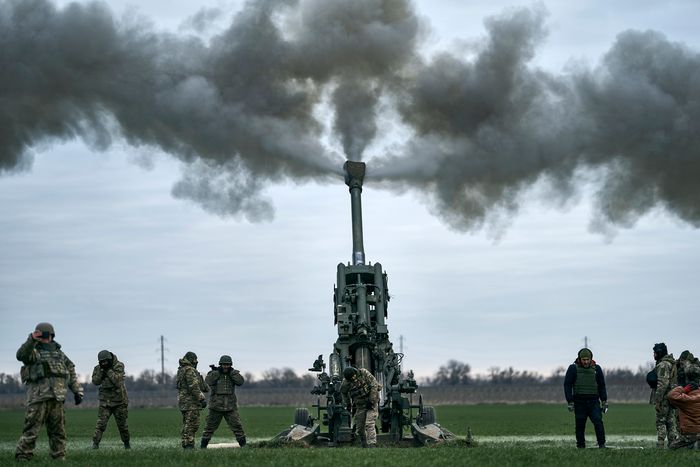 러시아 진지에 포탄 발사한 우크라이나 군(기사와 관련 없는 사진)ⓒ뉴시스