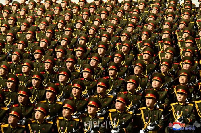 북한 열병식이 개최되는 모습(자료사진) ⓒ조선중앙통신
