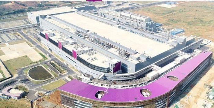 미국의 반도체장비 수출 규제로 제2공장 건설이 지연되고 있는 YMTC의 중국 후베이성 우한의 반도체 공장. ⓒ YMTC 홈페이지 캡처