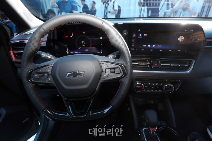 공개된 쉐보레 '더 뉴 트레일블레이저' 내부 공개된 쉐보레 '더 뉴 트레일블레이저' 내부