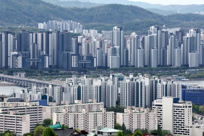 올 1분기(1~3월) 서울 아파트 매매 거래량은 9314건으로 집계됐다. 이 중 6억원 미만 아파트 매매 거래량은 2188건으로 전체 거래의 23.5% 비중을 차지했다. ⓒ연합뉴스