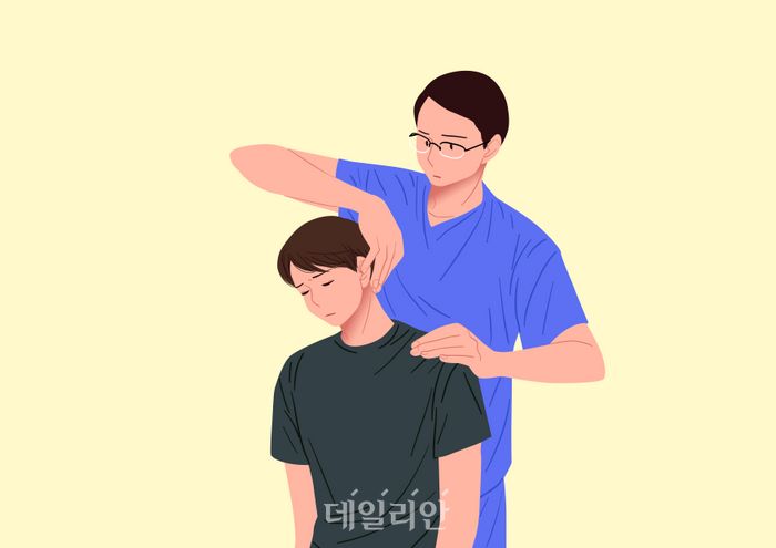 비급여 진료비 가장 큰 ‘도수치료’…병행진료 급여제한 검토