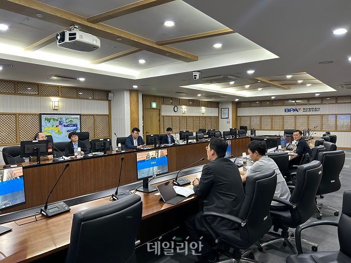 日 나가사키현 관계자 부산항 방문…‘육상전원공급설비’ 벤치마킹