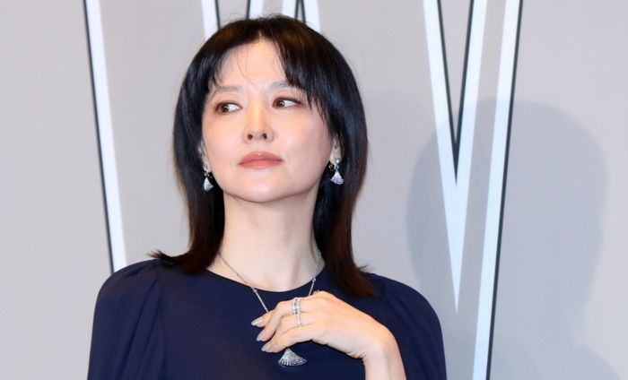 이영애, '김 여사와 친분' 언급 유튜버 상대 소송서 화해권고 거부…왜?