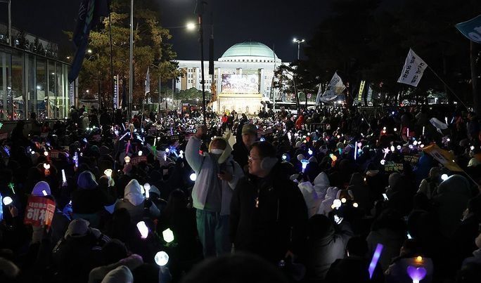 尹 탄핵 재표결에 외신도 ‘주목’…“나라 충격에 빠트린 결과”