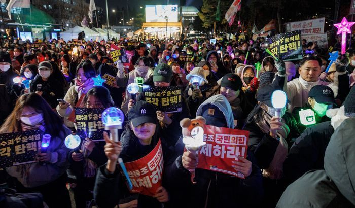 스타 응원 이어진 K-시위…외신도 주목한 탄핵 집회 역조공