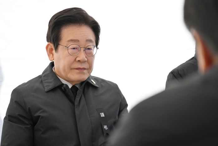 이재명, 尹 체포 시도 당일 "'굳건한 나라' 나아가게 최선 다하겠다"