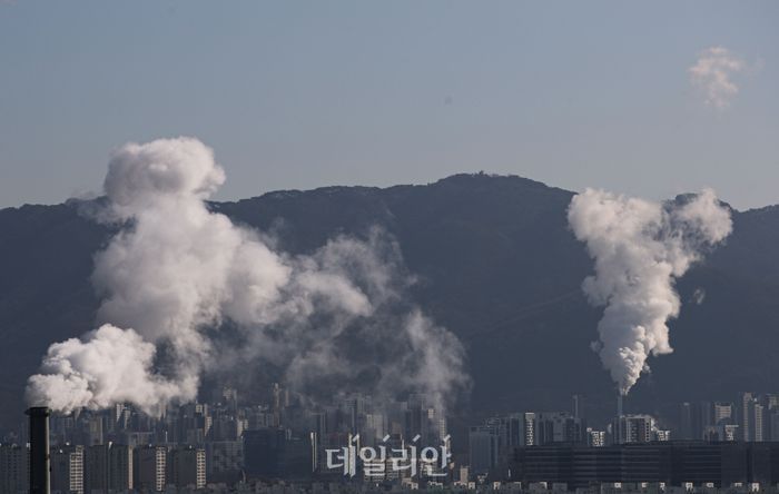 [환경부 업무보고] 온실가스, 줄일수록 이익…시장 메커니즘 도입