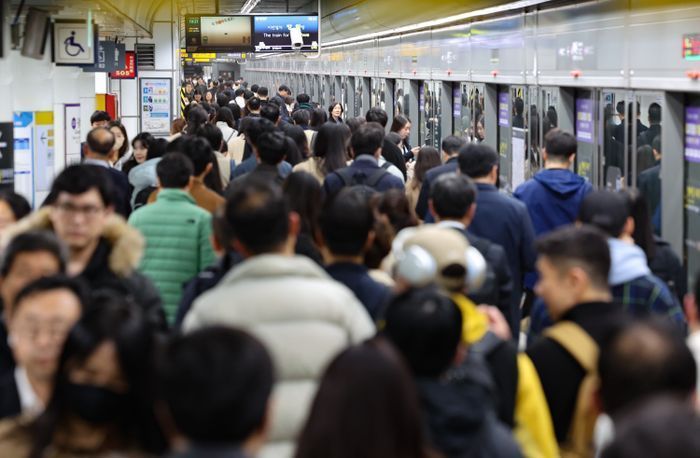 [국토부 업무보고] 전국 2시간 생활권…촘촘한 교통망 확충 및 서비스 강화