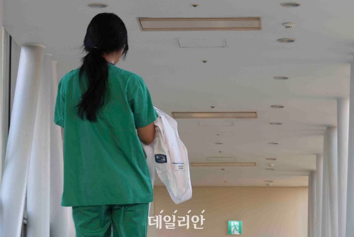 “사직 전공의 돌아와달라”…정부, 수련 특례 적용하고 軍 입영 유예 추진